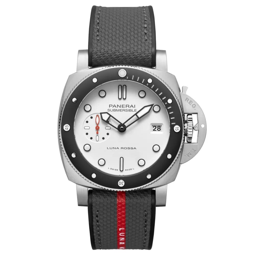 Panerai Submersible Luna Rossa