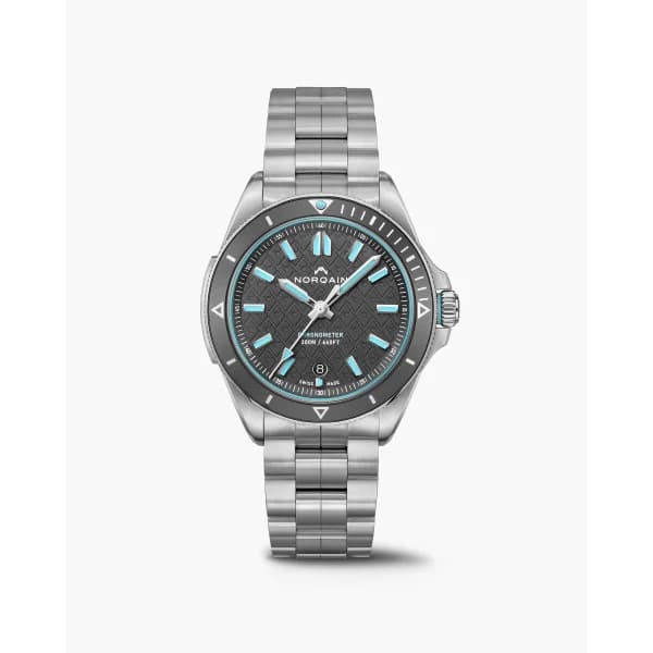 NORQAIN Montre Norqain Adventure 40mm Cadran Gris Bracelet Acier Inoxydable