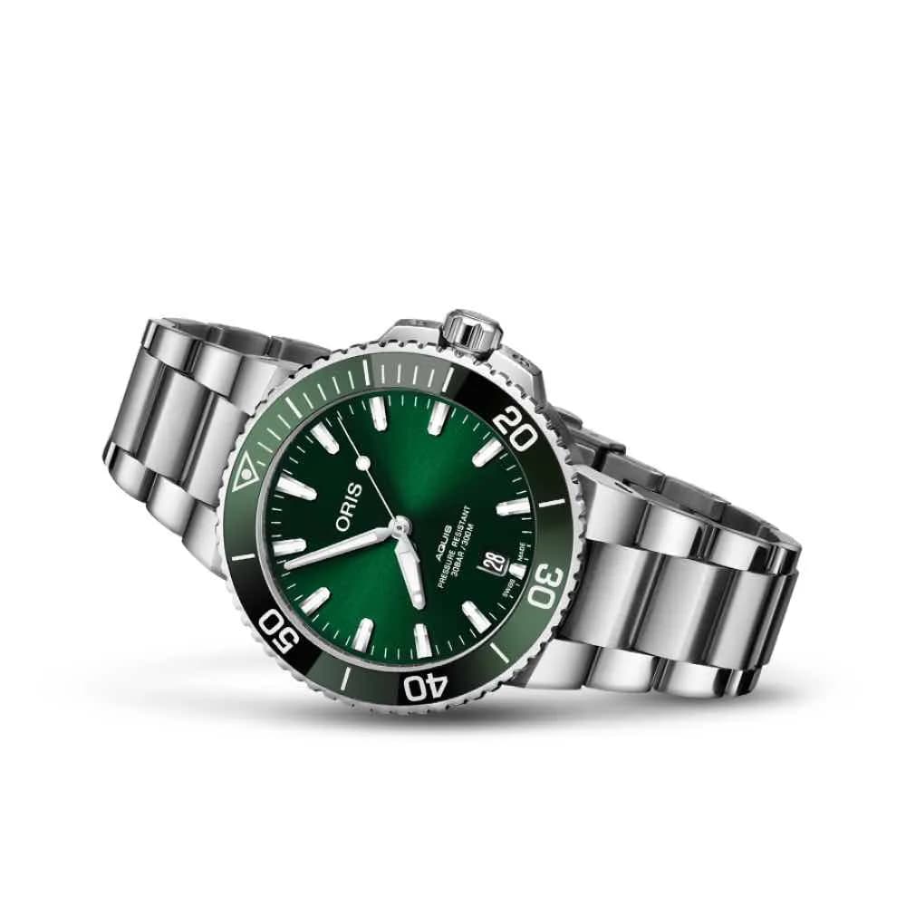 Oris Aquis Date