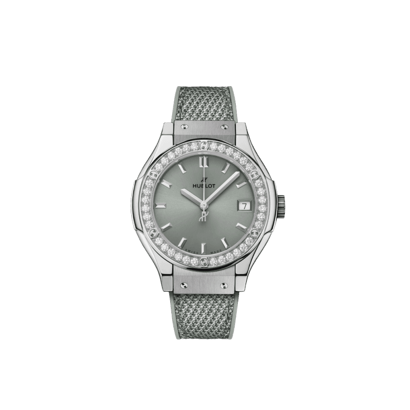 Hublot Montre Hublot Classic Fusion Titanium Sage Green Diamonds quartz cadran vert bracelet caoutchouc 33 mm