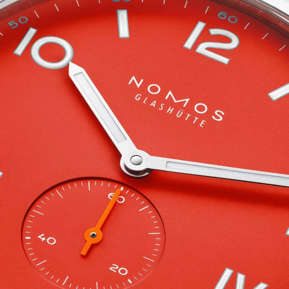 Nomos Club Campus 38 Nonstop Red