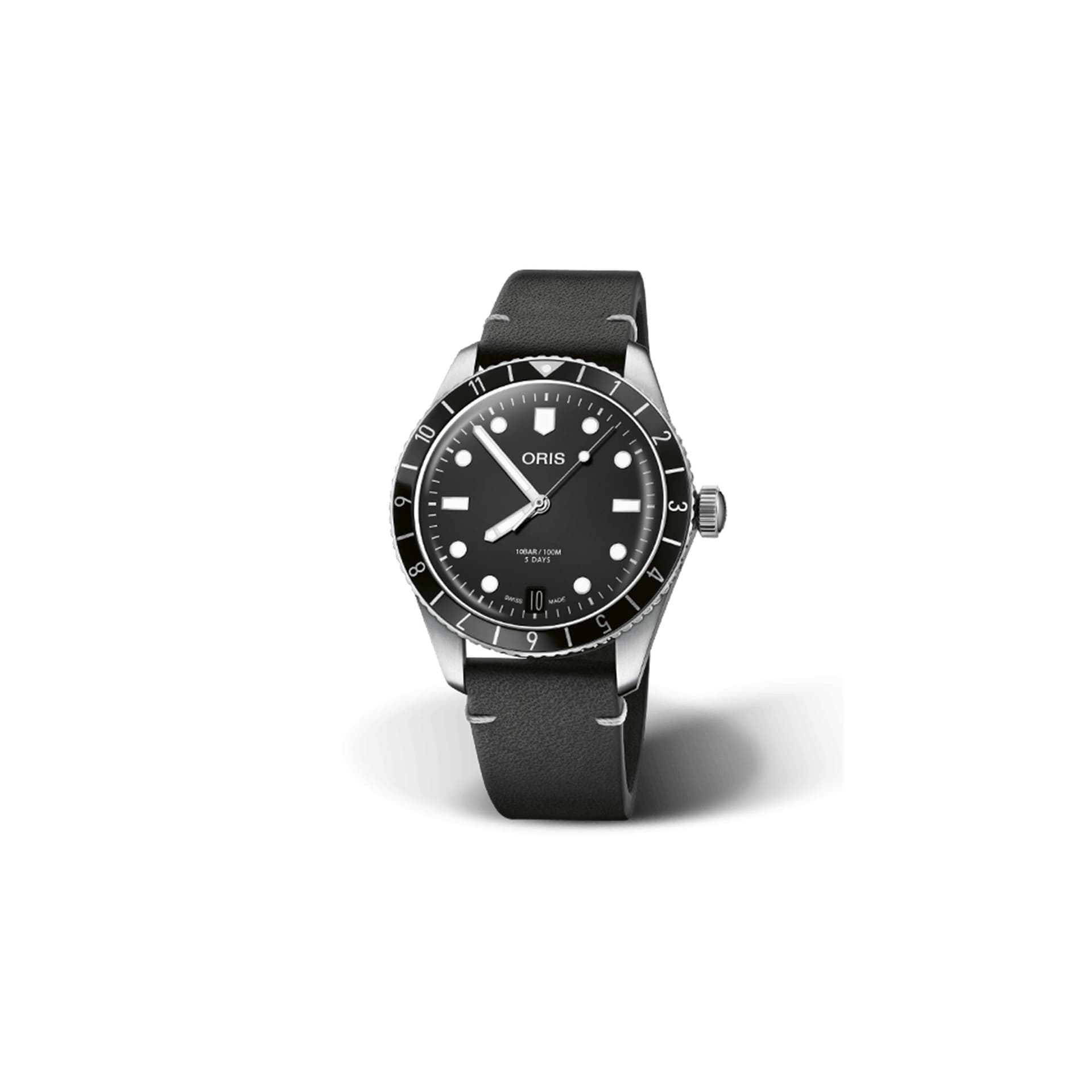 Oris Montre Oris Divers Sixty-Five 12H Calibre 400 automatique cadran noir bracelet cuir noir 40 mm