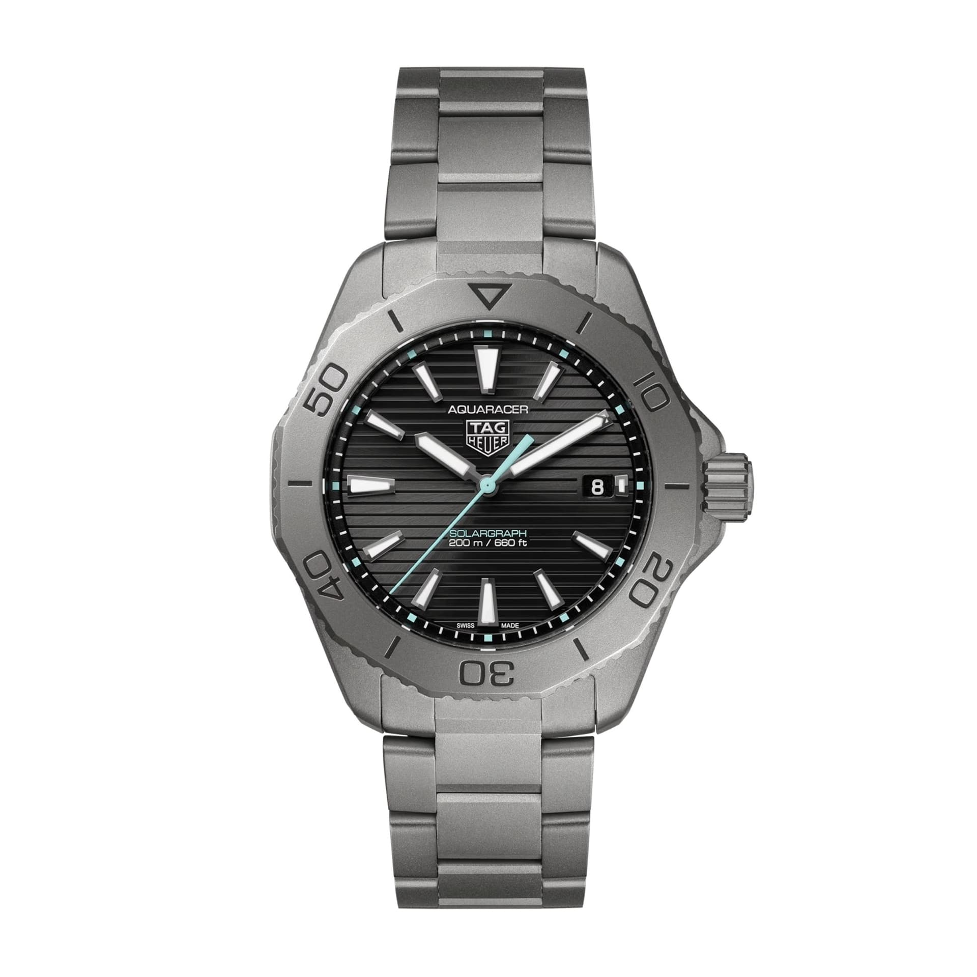 TAG Heuer Aquaracer Professional 200 Solargraph