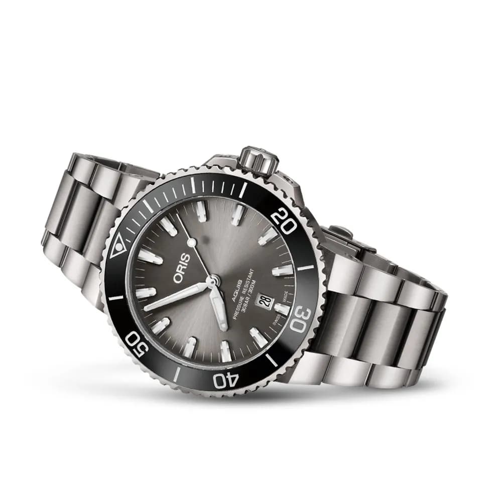Oris Aquis Titanium Date