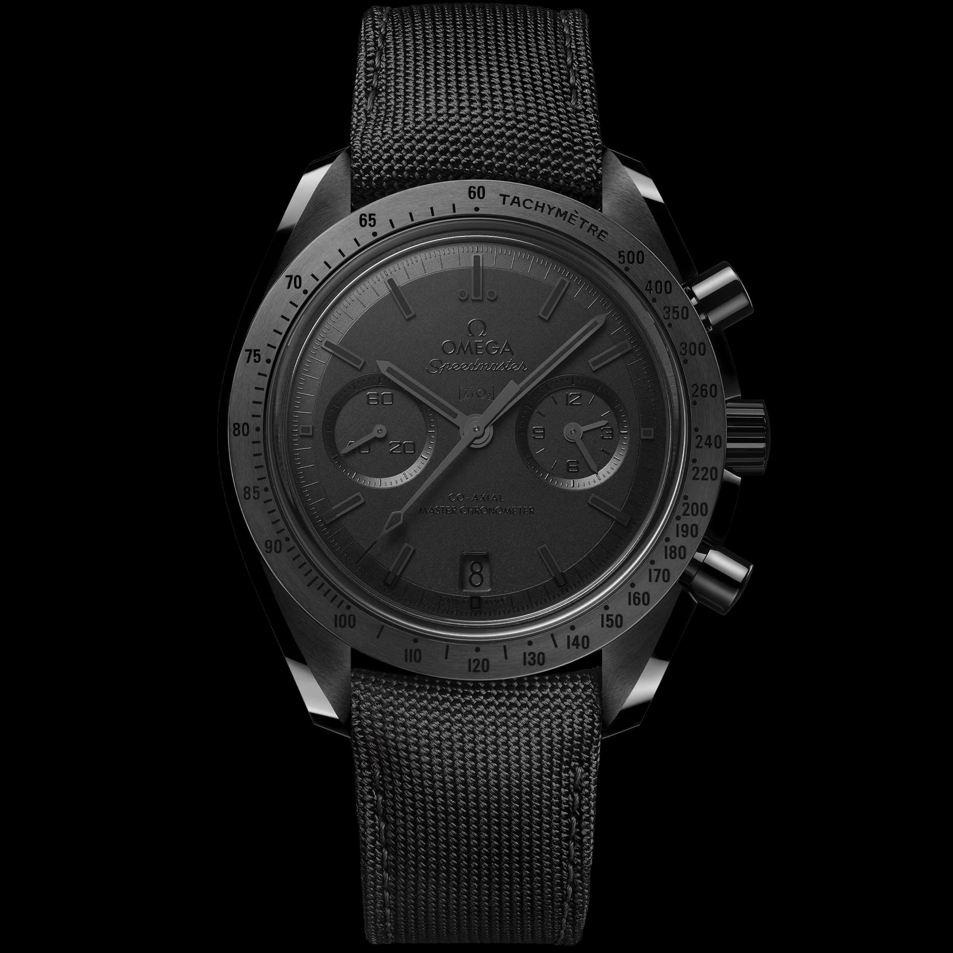 Omega Speedmaster 44,25 mm, céramique noire sur bracelet en nylon