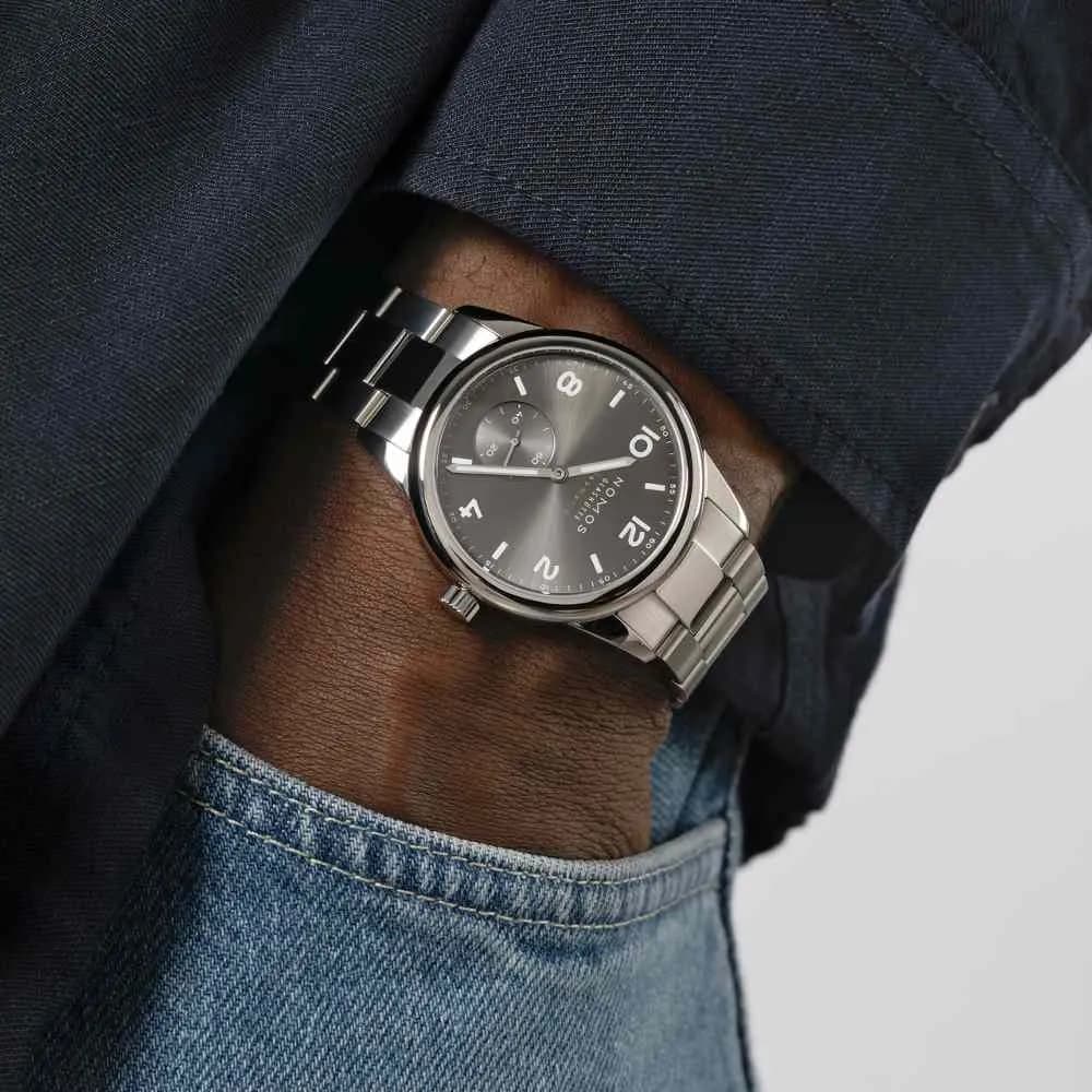 Nomos Club Sport Neomatik 39 Smoke