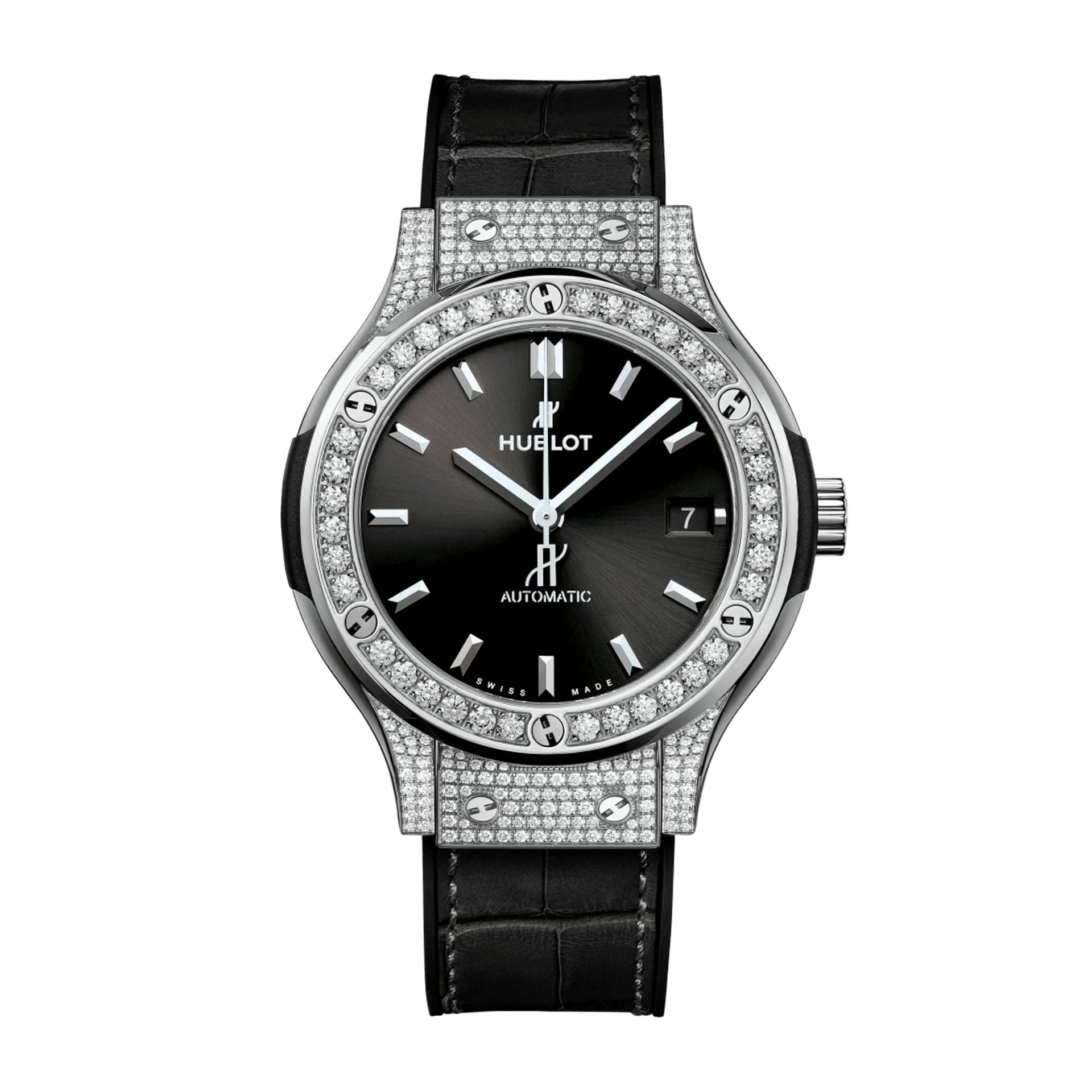 Hublot Montre Hublot Classic Fusion Titanium automatique boîtier serti cadran noir bracelet caoutchouc et cuir noir 38 mm