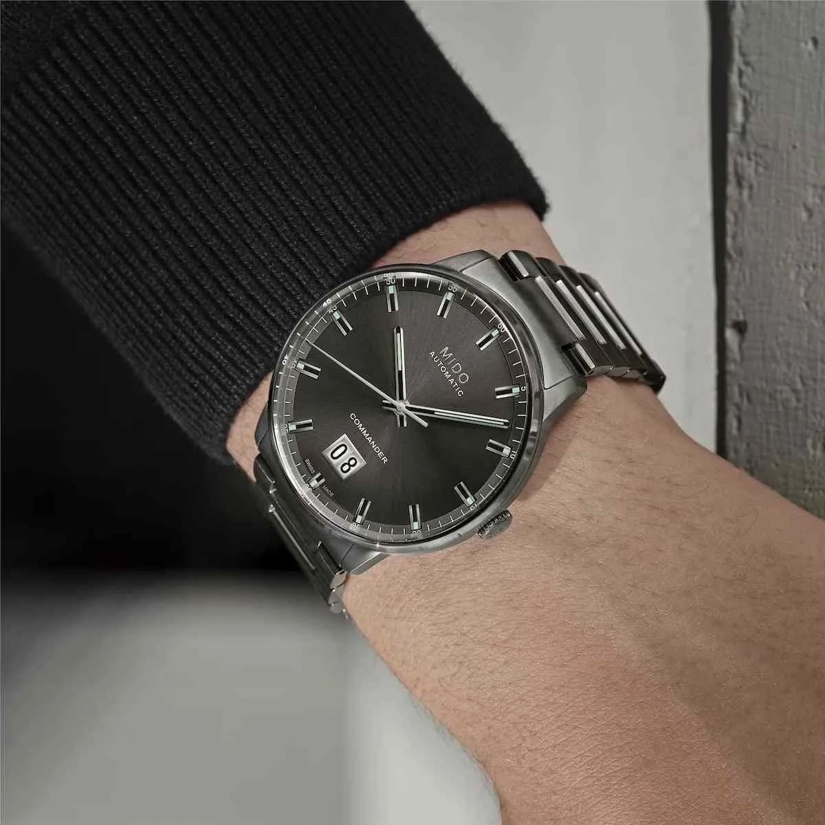 Mido Montre Mido Commander Big Date 42 mm- M021.626.33.061.00