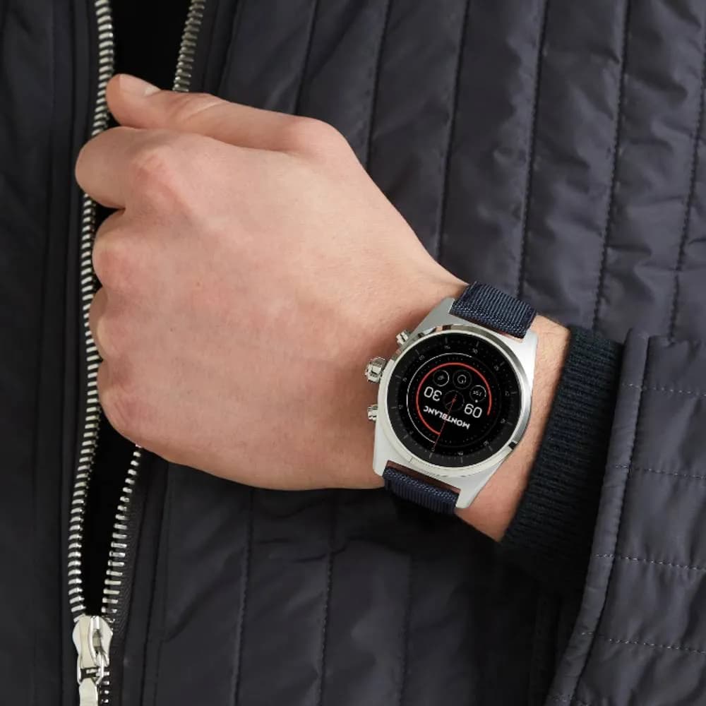 Montblanc Summit Lite 43mm Aluminium et Nylon Neuf/Jamais Porté