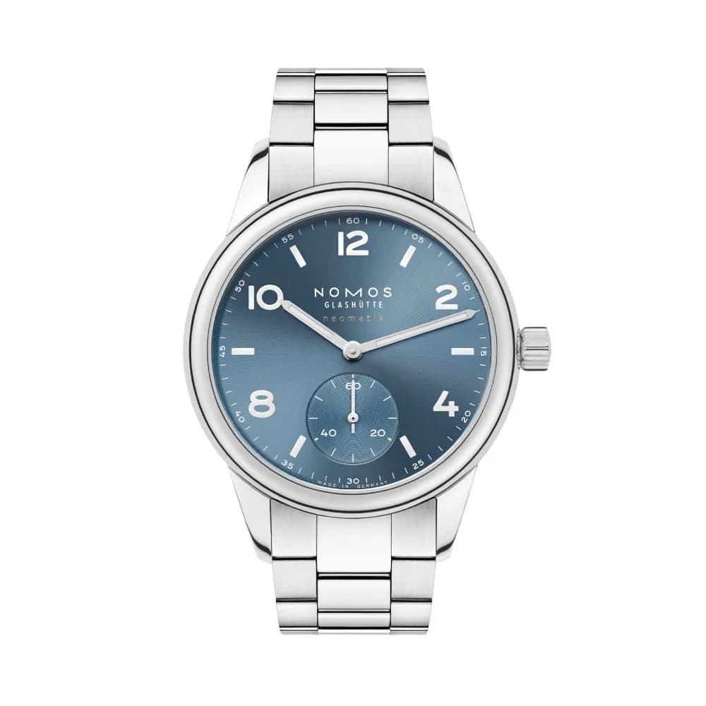 Nomos Montre NOMOS Club Sport Neomatik Polar automatique fond acier cadran bleu polar bracelet acier 37 mm