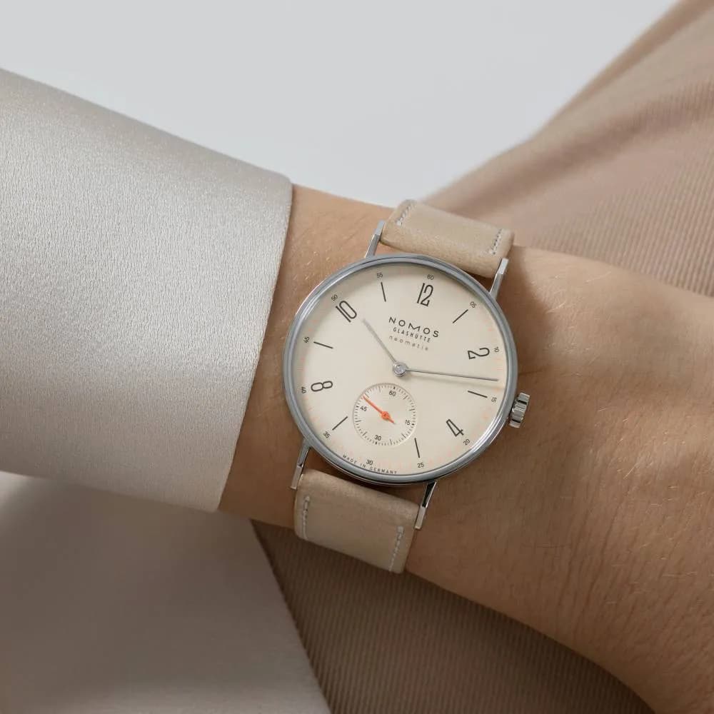 Nomos Tangente neomatik champagne