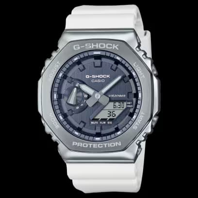 Casio Classic GM-2100 Series — cadran anthracite