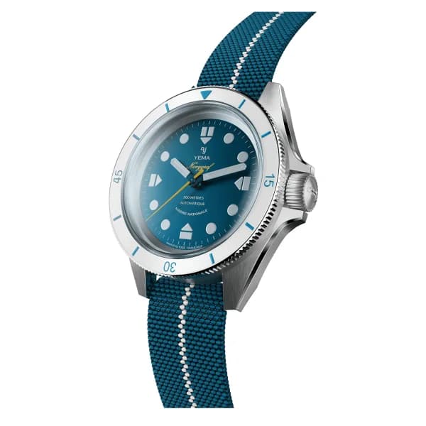 Yema Montre Yema Navygraf Marine Nationale CMM.10 PVD Noir Lunette Blanche Bracelet Parachute