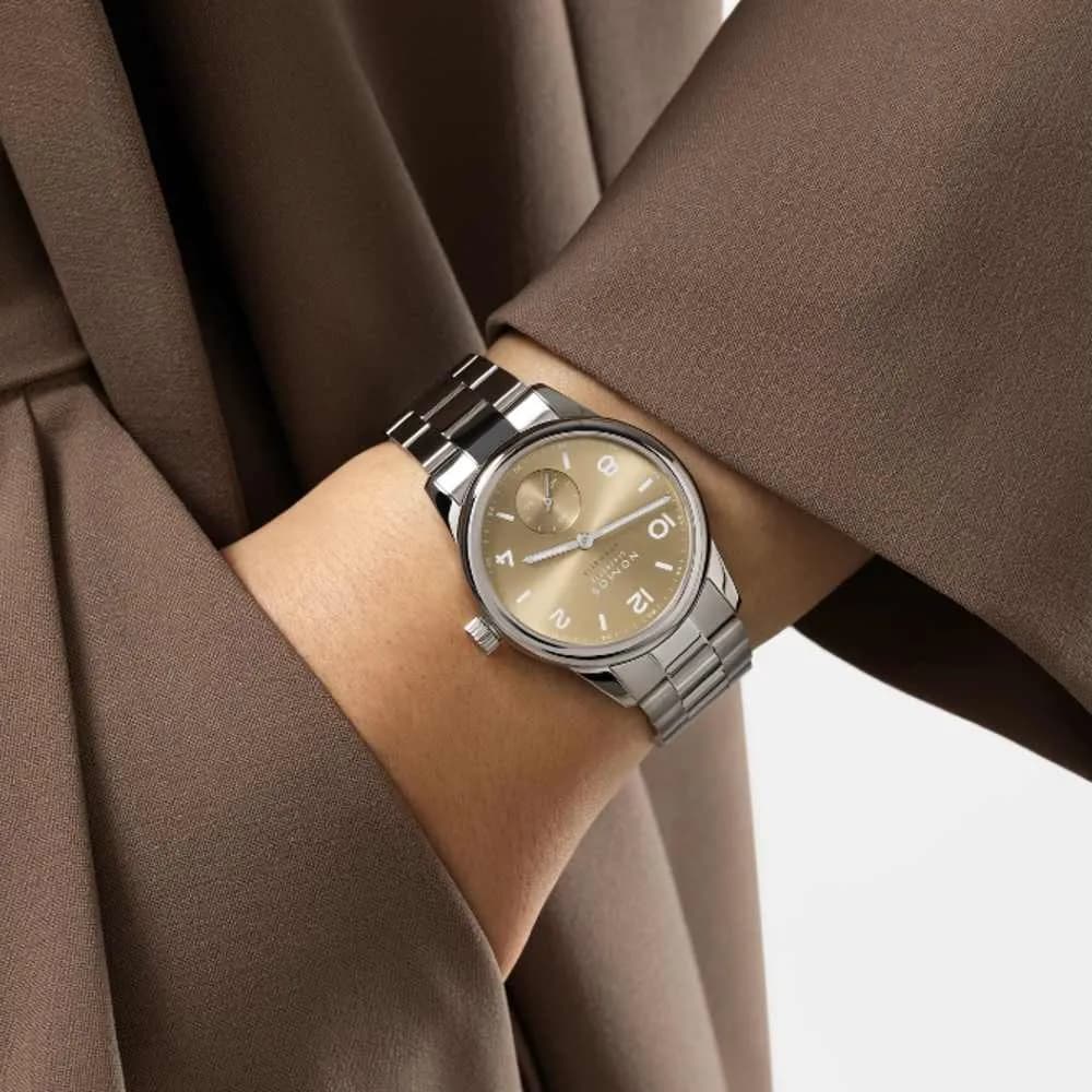 Nomos Club Sport neomatik 34 gold