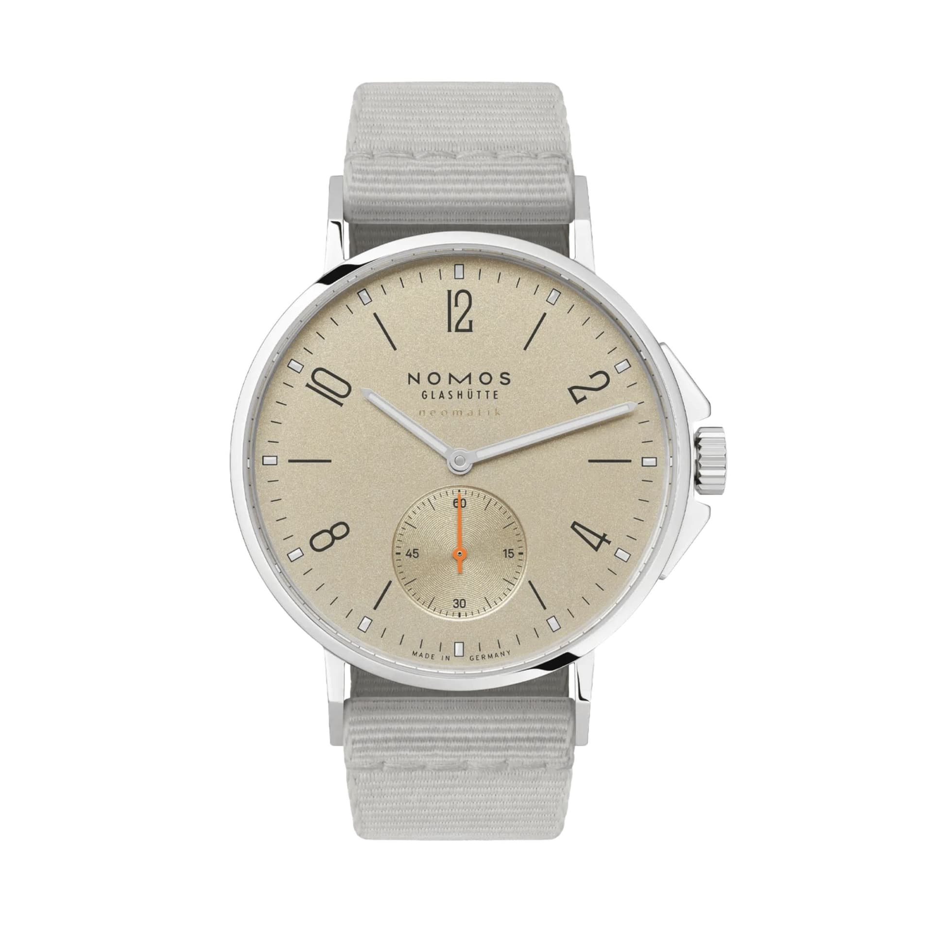 Nomos Montre Nomos Ahoi Neomatik Sable automatique fond saphir cadran sable bracelet tissu gris 36 mm