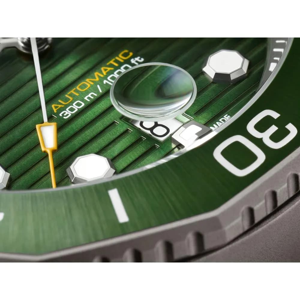 TAG Heuer Aquaracer Professional 300