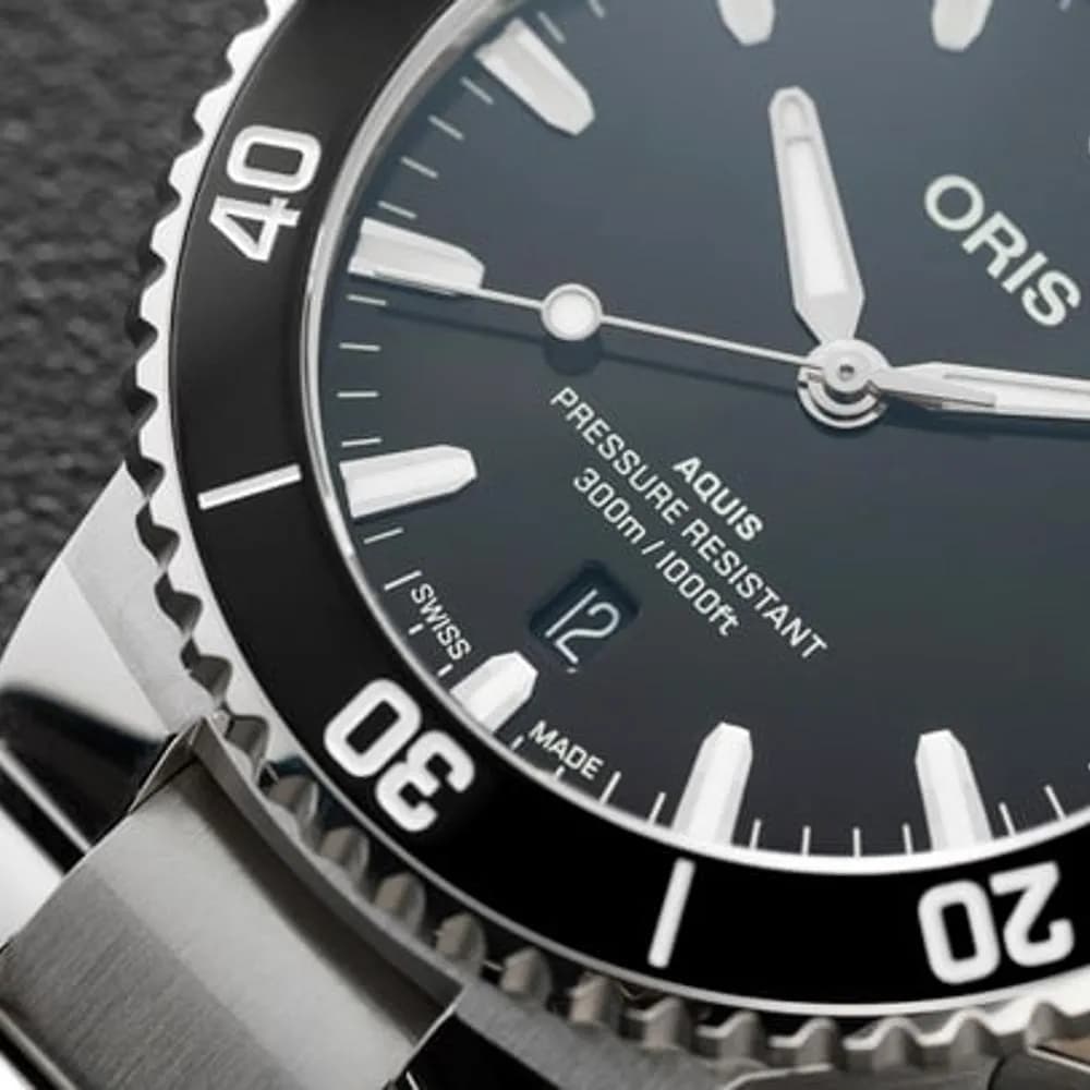 Oris Aquis Date