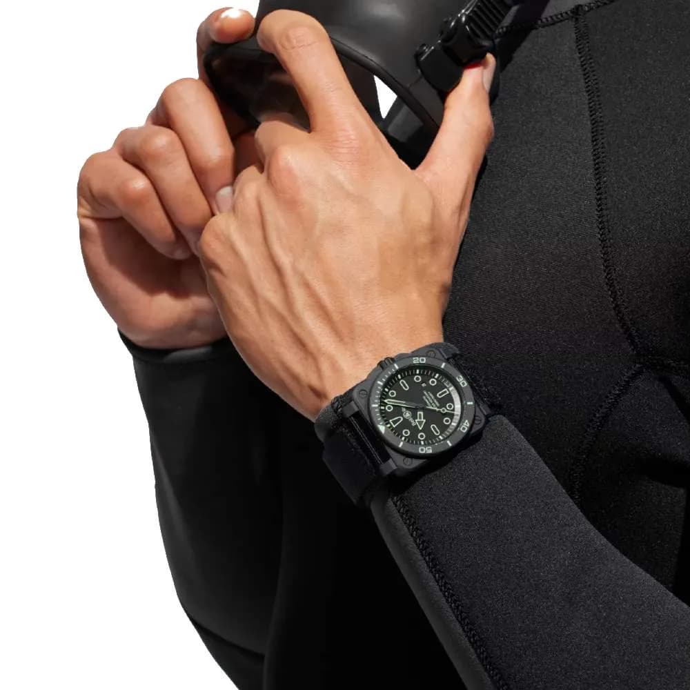 Bell & Ross BR-03 Diver Lum Outline