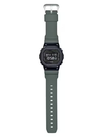 Casio GM-5600B-3