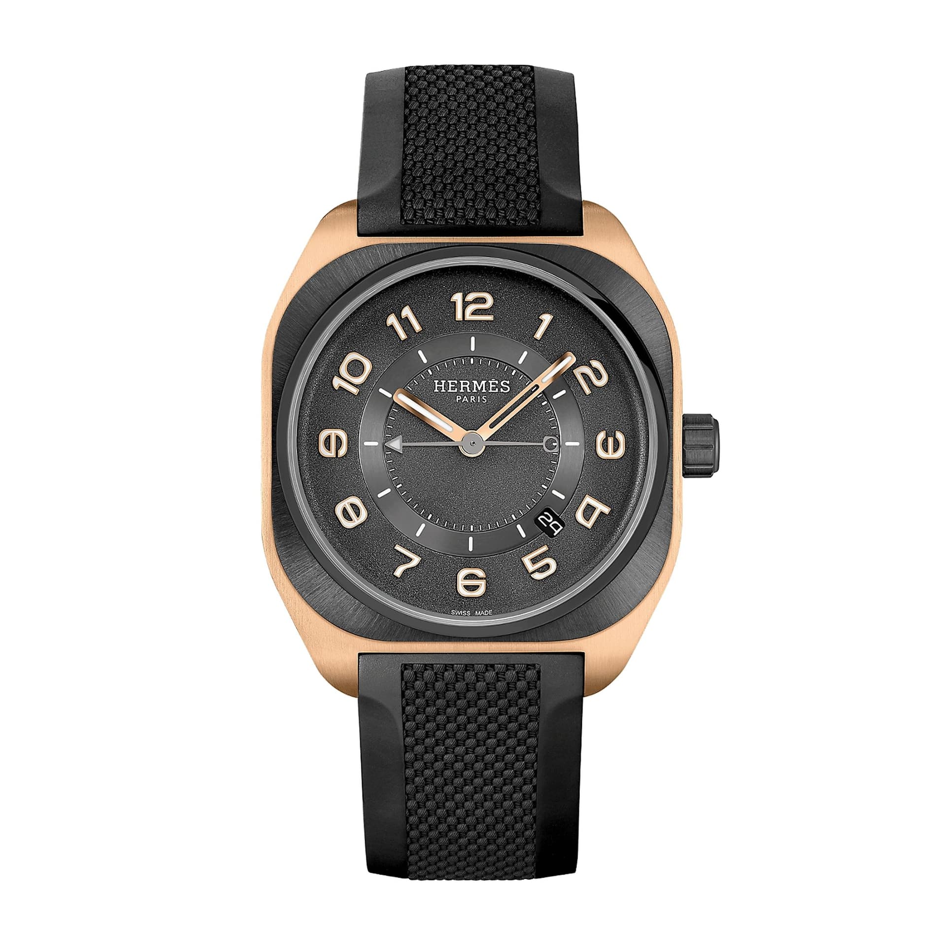 Hermès Montre Hermès H08 Or Rose Titane automatique cadran noir bracelet caoutchouc noir 42 mm