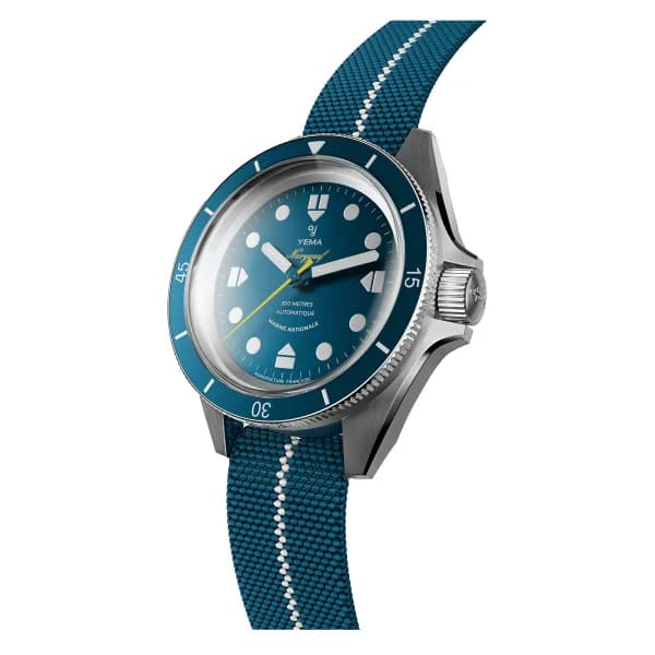 Yema Montre Yema Navygraf Marine Nationale CMM.10 PVD Noir Lunette Bleue Bracelet Parachute