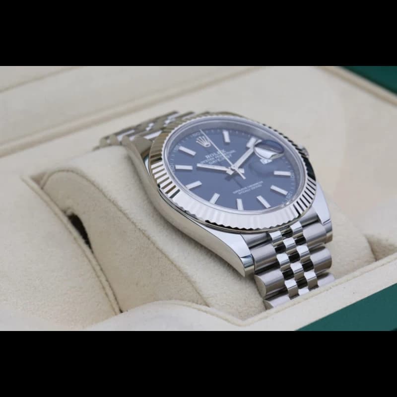 Rolex Datejust 41 — cadran bleu marine