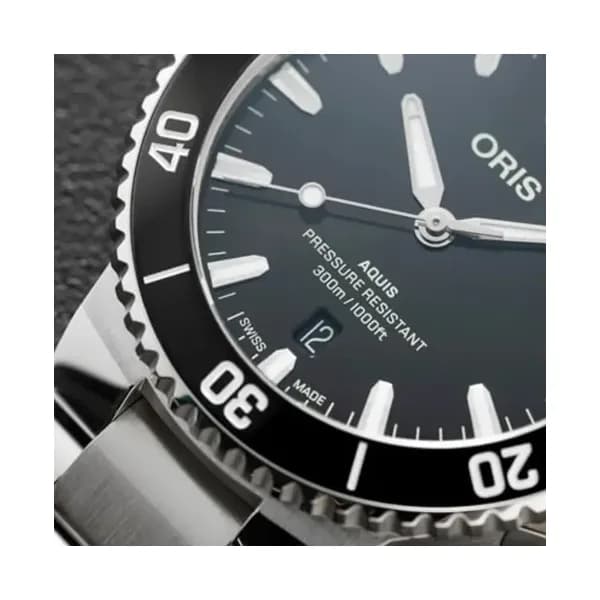 Oris Aquis Date