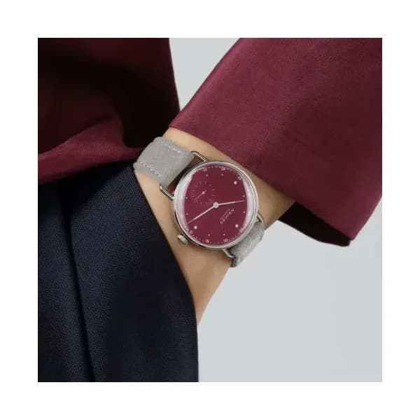 Nomos Metro 33 Muted Red