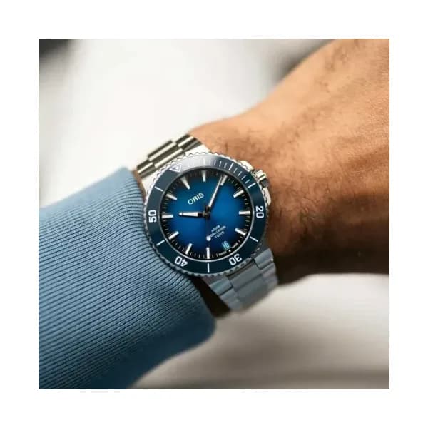 Oris Aquis Date Calibre 400