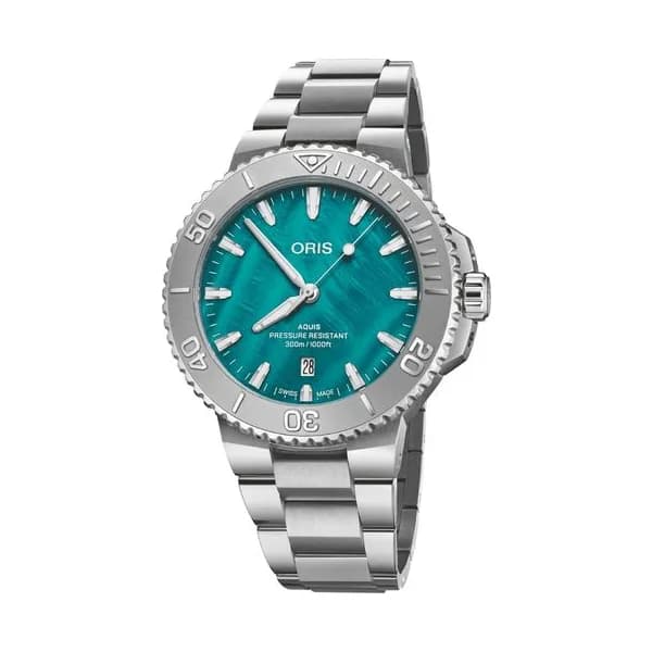 Oris Montre Oris Aquis Date New York Harbor II automatique cadran nacre verte bracelets acier et caoutchouc 43,5 mm
