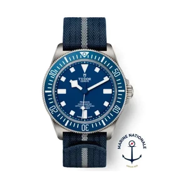 Tudor Montre Tudor Pelagos FXD 42 mm Titane Cadran Bleu Marine 2026