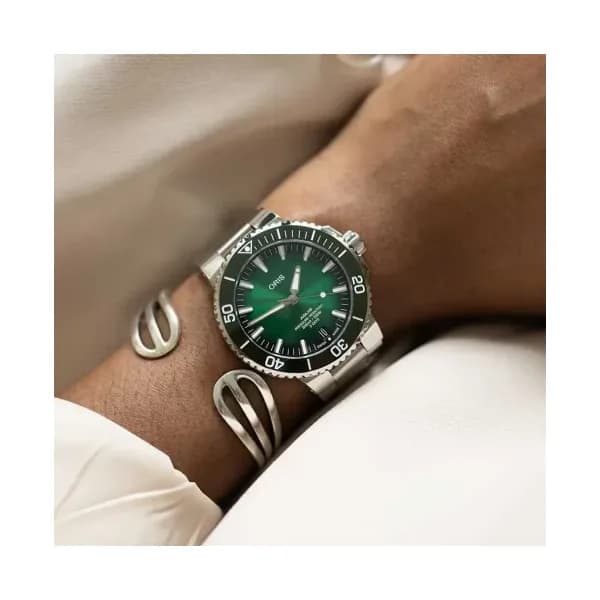 Oris Aquis Date Calibre 400