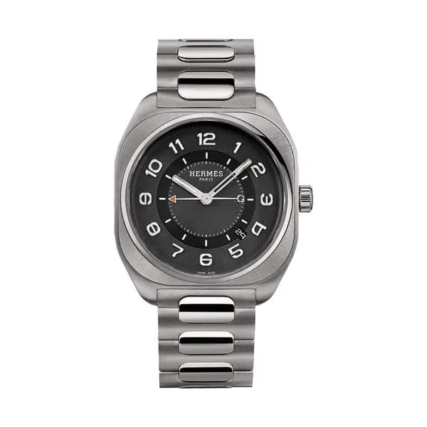 Hermès Montre HERMÈS H08 automatique cadran noir bracelet titane 42 mm