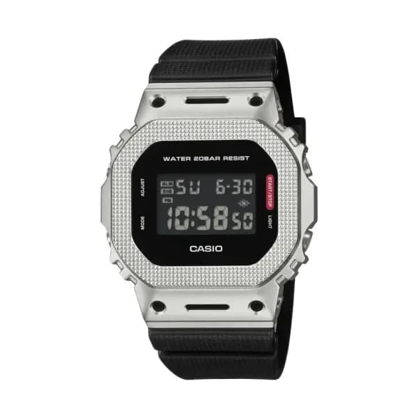 Casio Montre Capsule Modern Industial GM-5600M-1ER