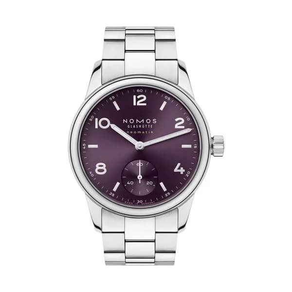 Nomos Montre Nomos Club Sport Neomatik 34 Purple automatique fond acier cadran violet bracelet acier 34 mm