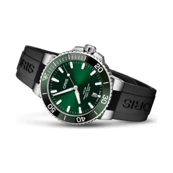Oris Aquis Date