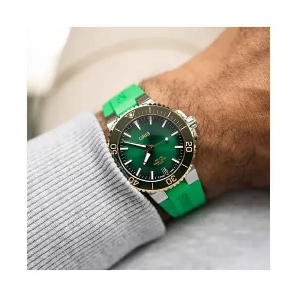 Oris Aquis Date Calibre 400