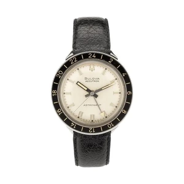 Bulova Montre Bulova Astronaut Accutron GMT M8 quartz 1970s 38 mm