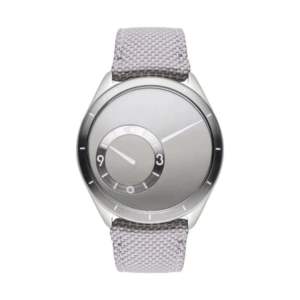 Ressence Montre Ressence TYPE 9 Grey titane automatique cadran gris bracelet synthétique tissé 39 mm