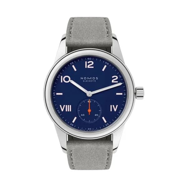 Nomos Club Campus night sky