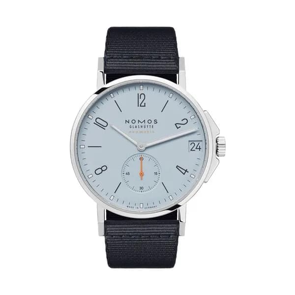 Nomos Montre Nomos Ahoi Neomatik Date Ciel automatique fond acier cadran bleu bracelet tissu bleu 38,5 mm