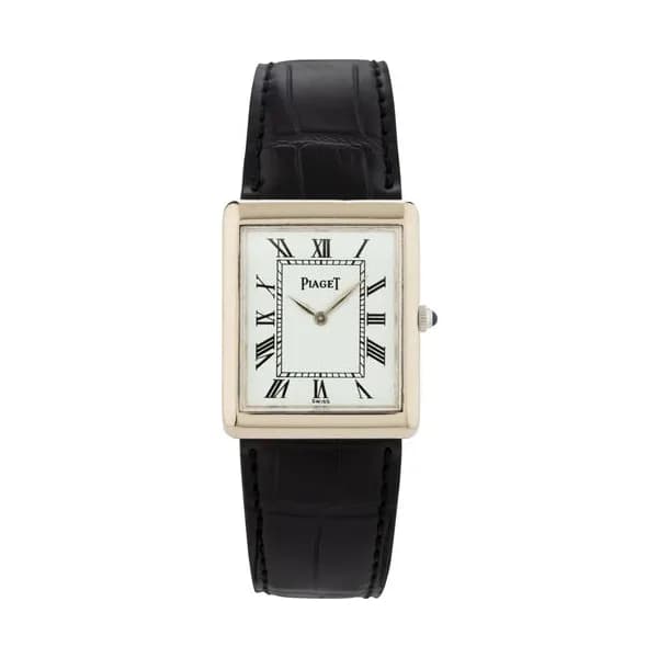Piaget Montre Piaget 9150 en Or Blanc et cadran laqué mécanique 23 x 28 mm circa 1970