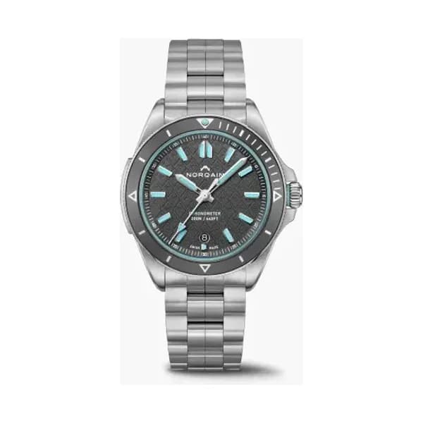 NORQAIN Montre Norqain Adventure 40mm Cadran Gris Bracelet Acier Inoxydable