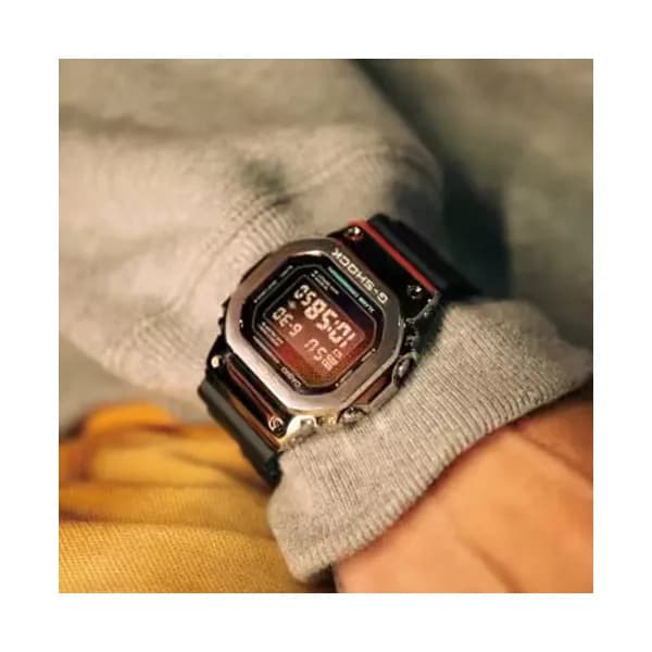 Casio GM-5600RW-1