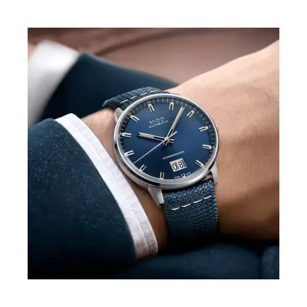 Mido Montre Mido Commander Big Date 42 mm- M021.626.17.041.00