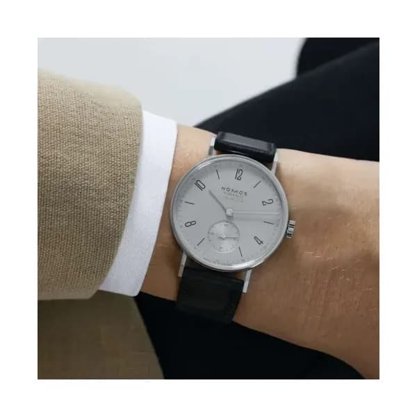 Nomos Tangente Neomatik Gris Platine
