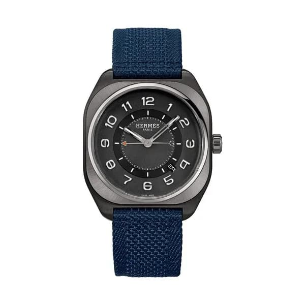 Hermès Montre Hermès H08 DLC noir automatique cadran noir bracelet tissu bleu 42 mm