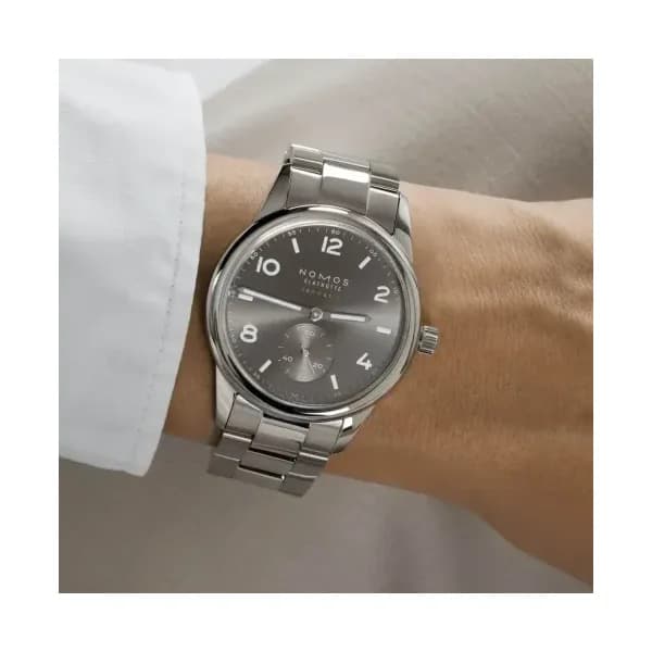 Nomos Club Sport Neomatik 39 Smoke