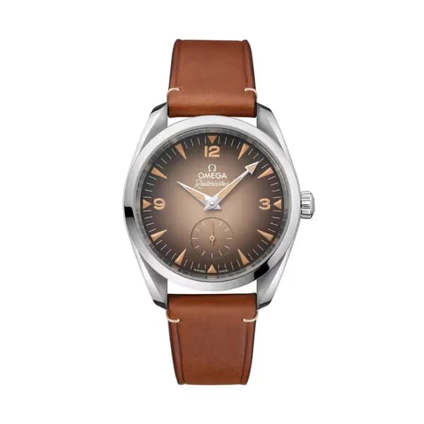 Omega Seamaster 38 mm, acier sur bracelet en cuir
