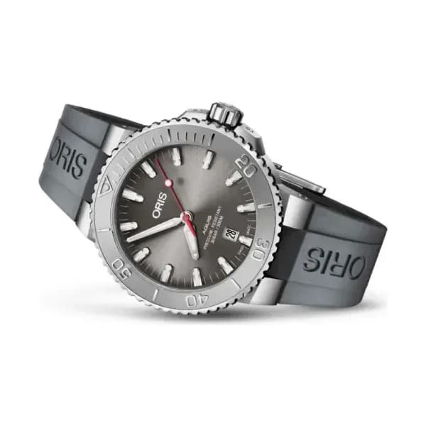 Oris Aquis Date Relief